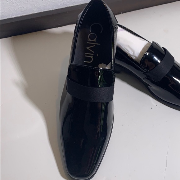 Men’s dress shoes